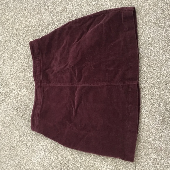 Burgundy skirt - large - Picture 2 of 2
